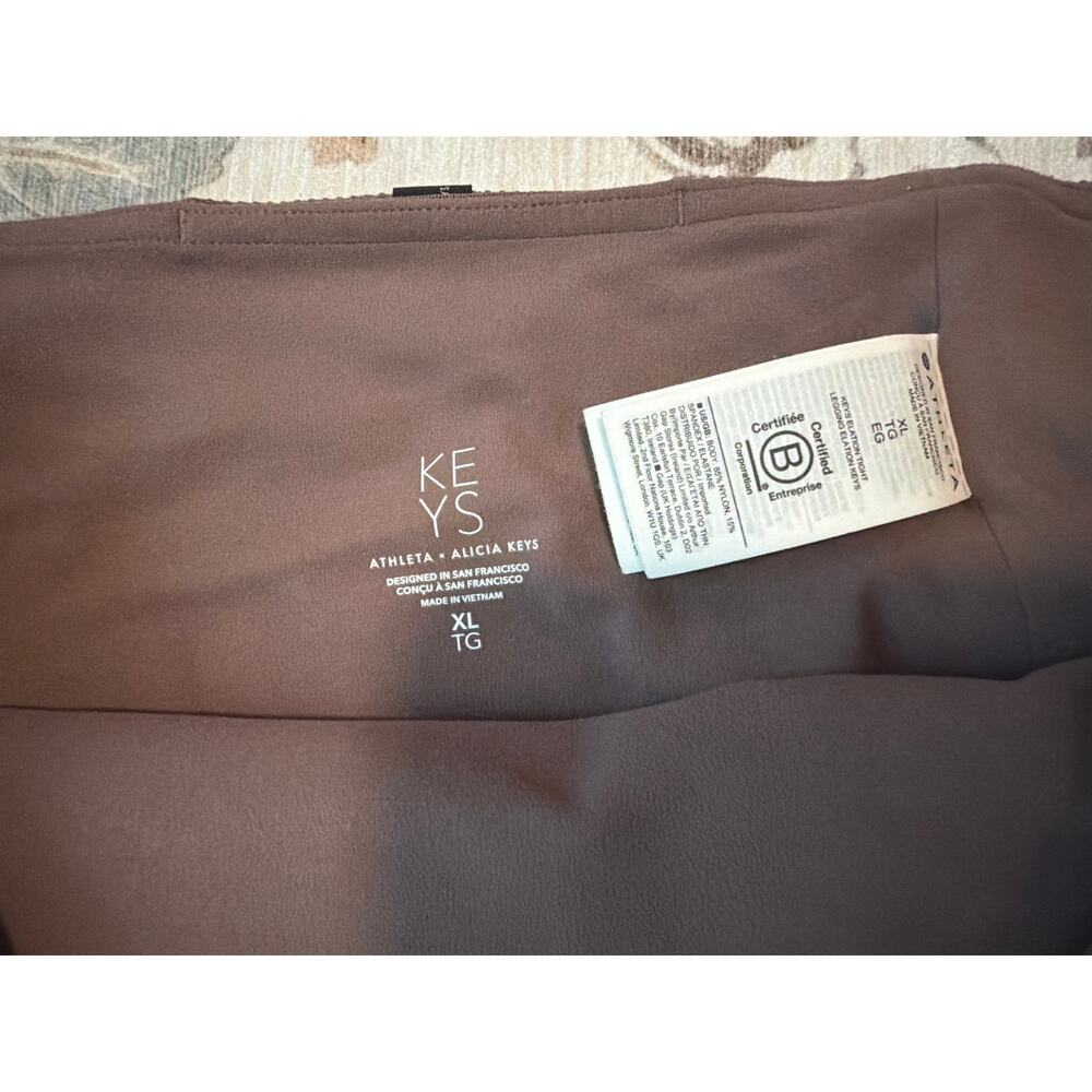 Athleta Women's Keys Elation Tight size XL color Smoked Almond Brown Ribbed - Picture 5 of 8